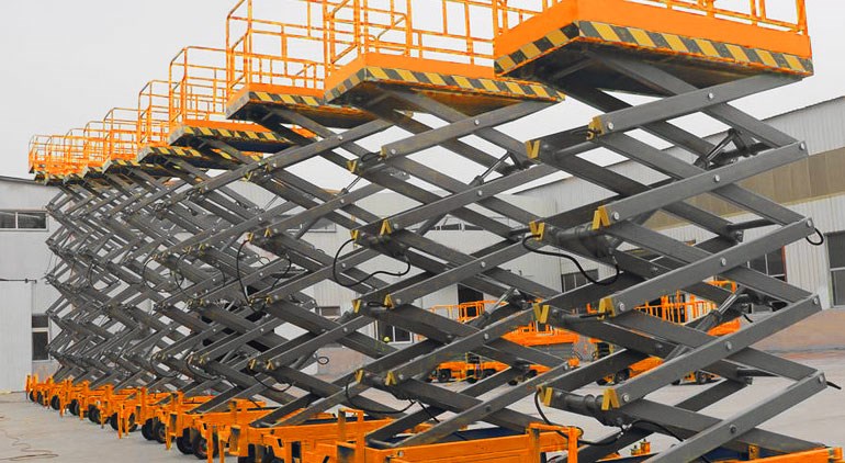 升降平臺使用動力的演變史